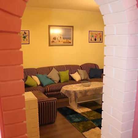 Apartament Flamingo Apartman *