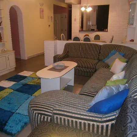 Apartament Flamingo Apartman Mişcolţ